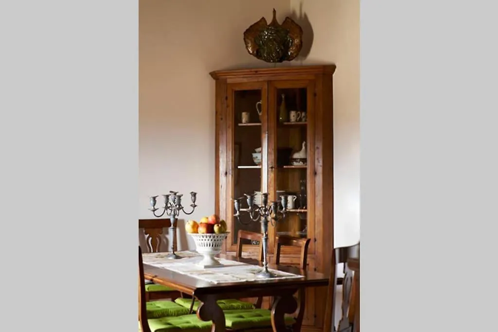 Premiere Apartments - Residenza Le Rose Nel Chianti Lornano