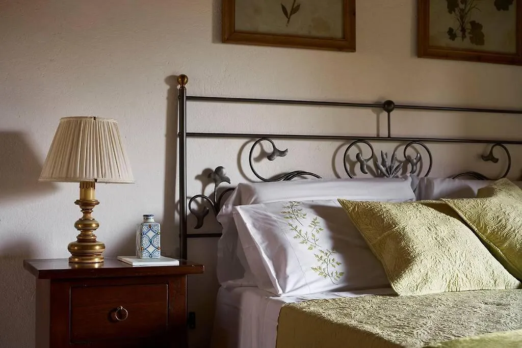 Premiere Apartments - Residenza Le Rose Nel Chianti Lornano Italy