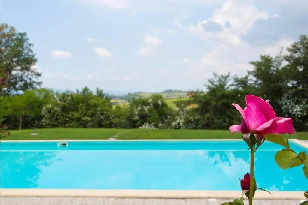 Premiere Apartments - Residenza Le Rose Nel Chianti Lornano